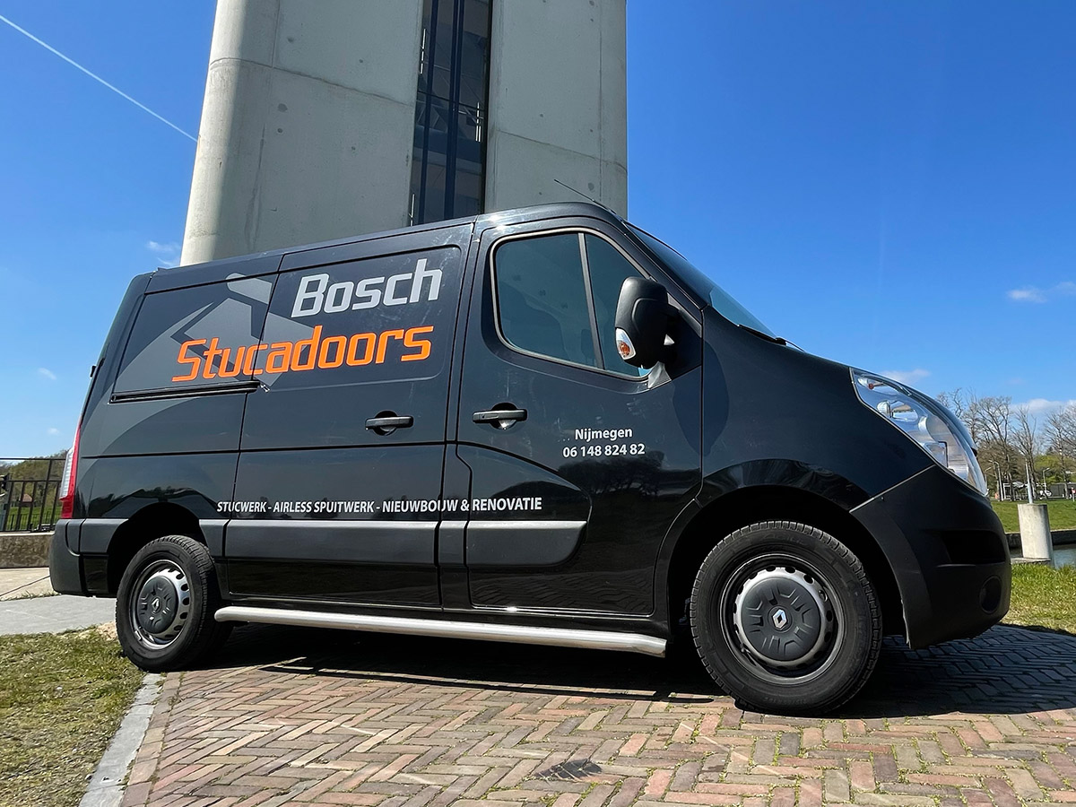 Bastyle_Reclame-Autobelettering_Bosch_Stucadoors_1